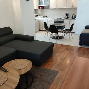 Family 2 Bed In Apartment